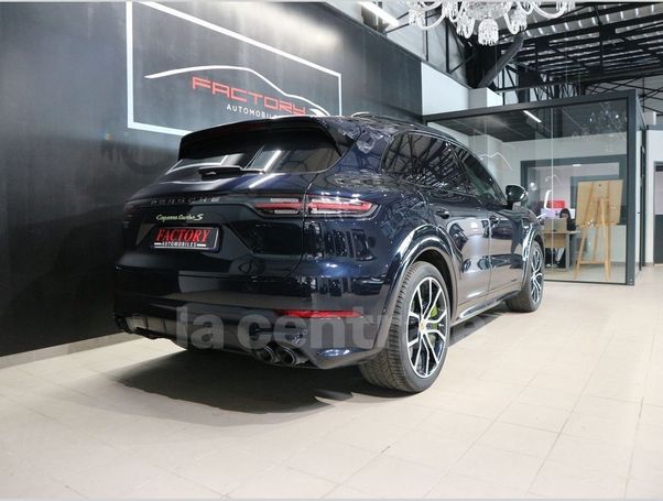 Porsche Cayenne Turbo S E-Hybrid Tiptronic 500 kW image number 3