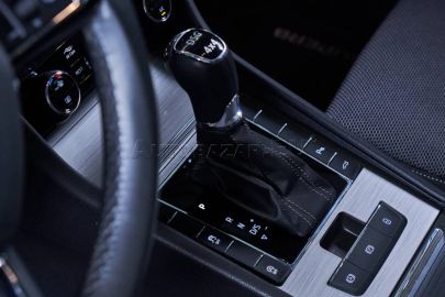 Car image 36