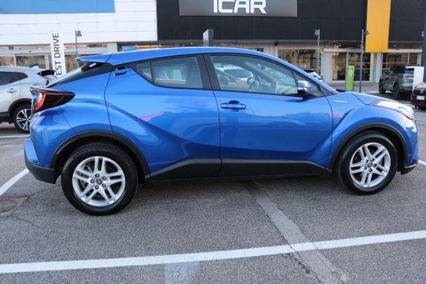 Toyota C-HR 1.8 Hybrid Active 90 kW image number 2