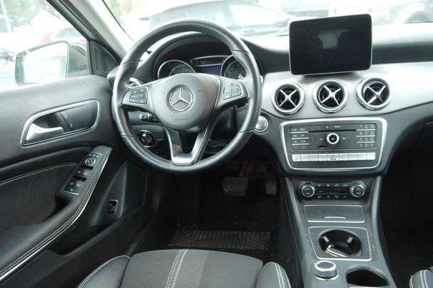 Mercedes-Benz GLA 250 4Matic 155 kW image number 9