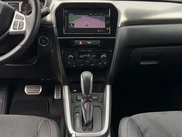 Car image 24
