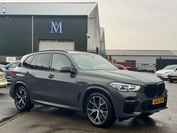 BMW X5 45e xDrive 290 kW image number 2