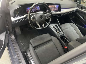 Car image 32