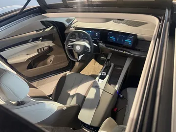 Car image 29