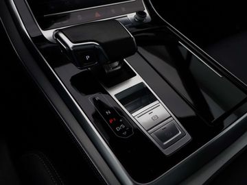 Car image 37