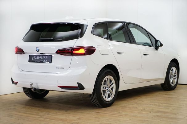 BMW 220i Active Tourer 125 kW image number 2