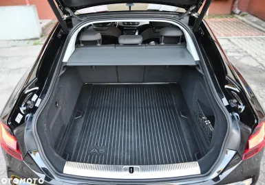 Car image 37