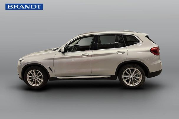 BMW X3 xDrive20d 141 kW image number 3