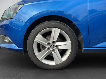 Car image 48