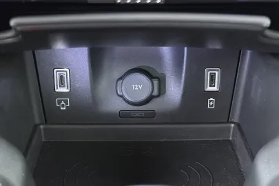 Car image 49
