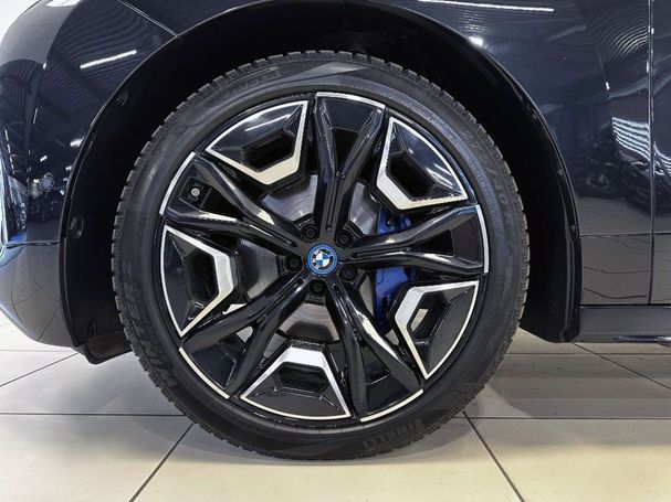 BMW iX xDrive50 385 kW image number 5