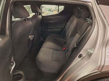 Car image 14