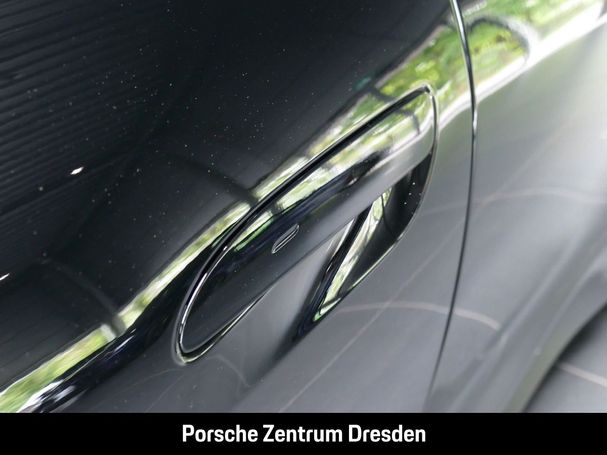 Porsche Taycan 320 kW image number 16