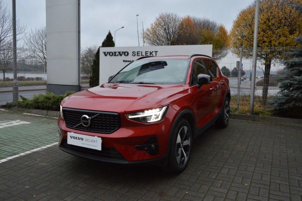 Volvo XC40 145 kW image number 1