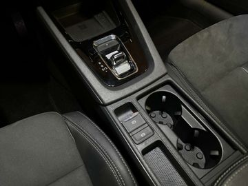 Car image 33