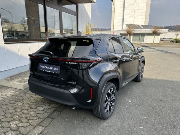 Toyota Yaris Cross 1.5 Hybrid Team Deutschland 85 kW image number 4