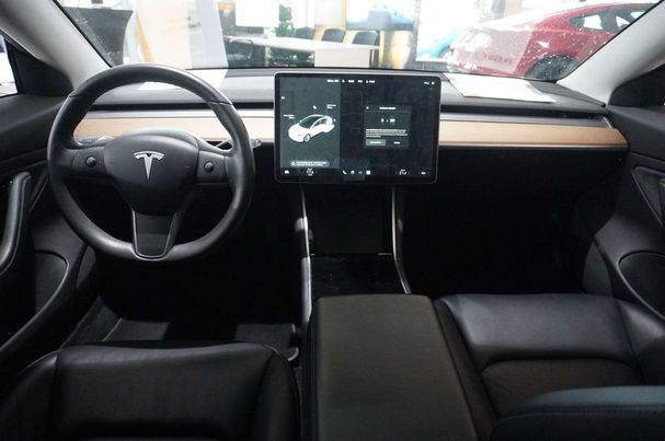 Tesla Model 3 Standard Range Plus 225 kW image number 23