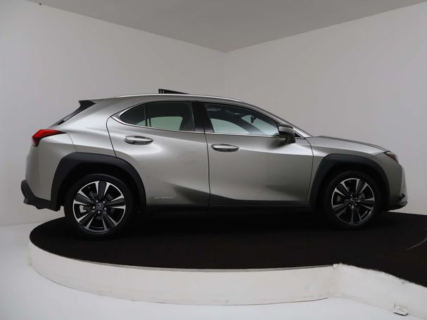 Lexus UX 250h 135 kW image number 16