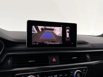 Car image 44