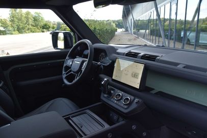 Car image 23