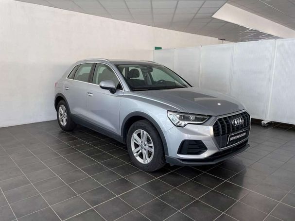 Audi Q3 35 TDI S tronic Advanced Business 110 kW image number 2