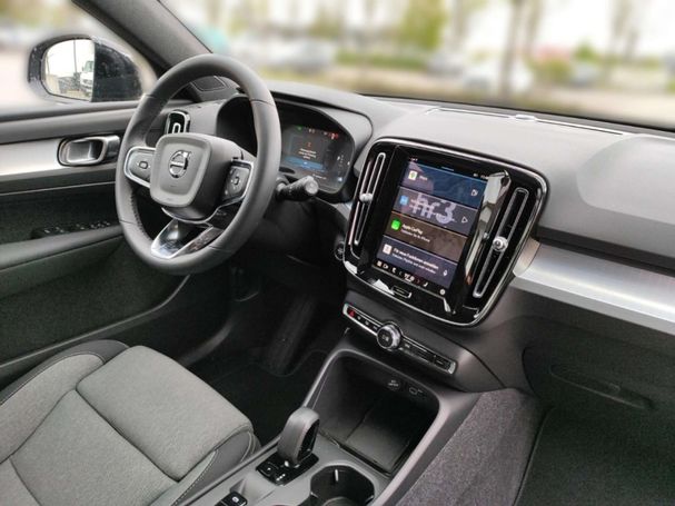 Volvo XC40 B3 Core 120 kW image number 20