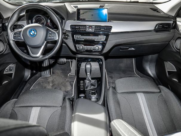 BMW X2 xDrive25e Advantage 162 kW image number 11