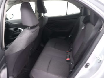 Car image 30