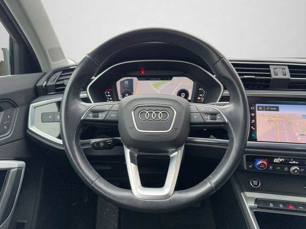 Audi Q3 35 TFSI 110 kW image number 9