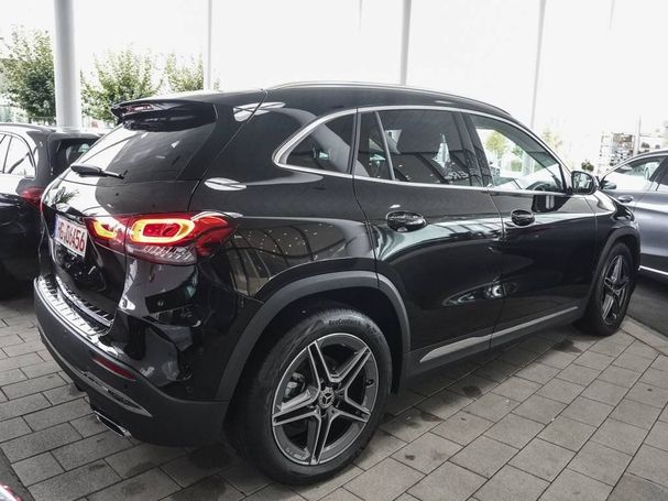 Mercedes-Benz GLA 200 AMG Line 120 kW image number 2