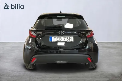 Car image 3