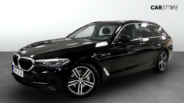 BMW 530i Touring xDrive 185 kW image number 1