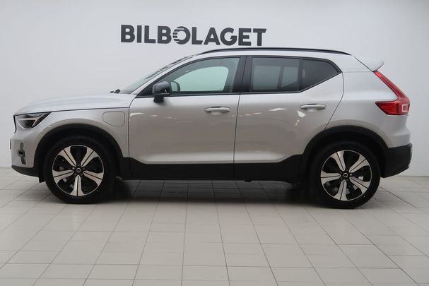 Volvo XC40 Recharge T4 Plus Dark 157 kW image number 3