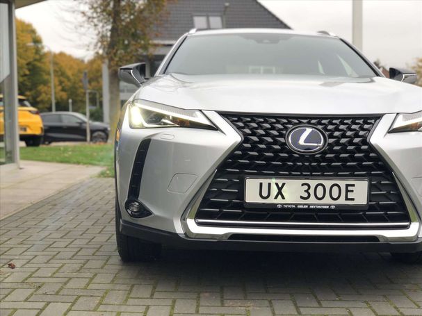 Lexus UX 300e 150 kW image number 8