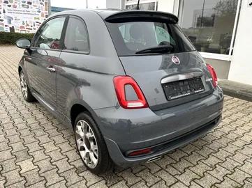 Car image 5