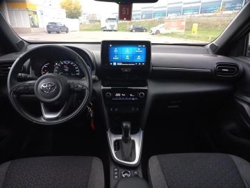 Car image 11