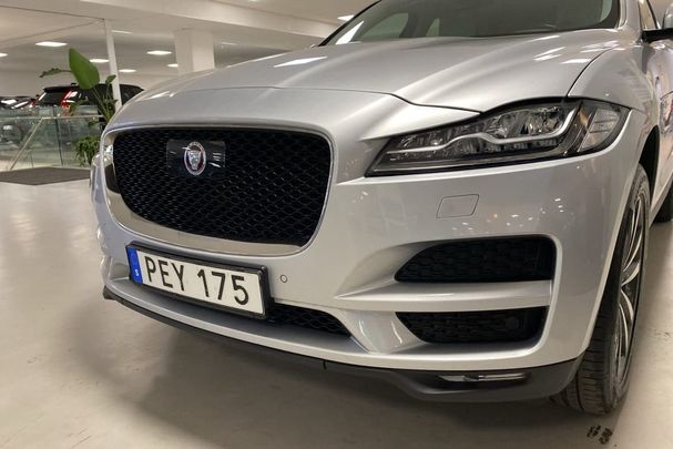 Jaguar F-Pace 30d AWD Portfolio 224 kW image number 10