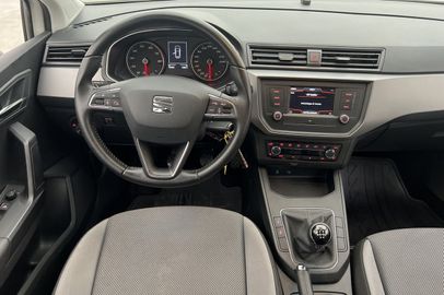 Car image 12