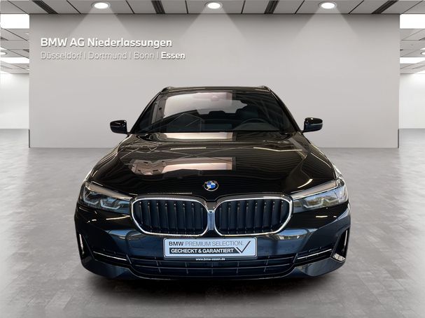 BMW 520d Touring 140 kW image number 2