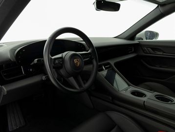 Car image 40