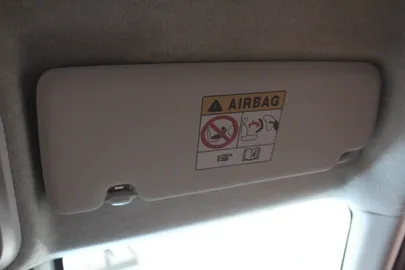 Car image 37