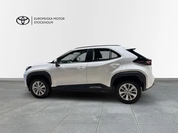 Car image 5