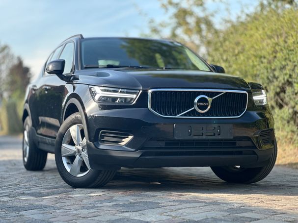 Volvo XC40 Momentum 110 kW image number 2