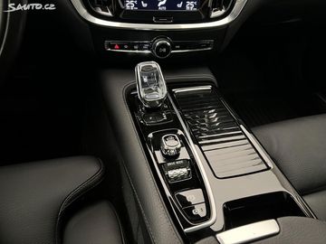 Car image 35