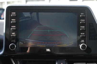 Car image 21