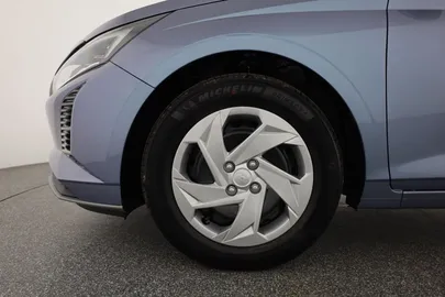 Car image 31