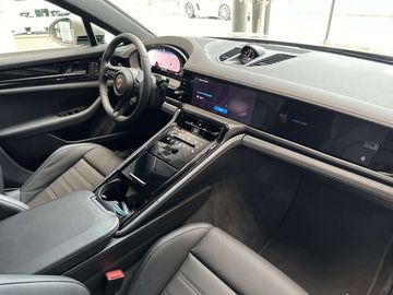 Car image 35