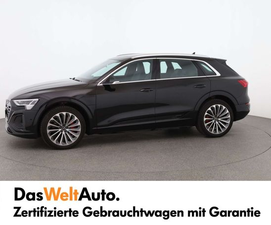 Audi Q8 55 quattro e-tron S-line 250 kW image number 5