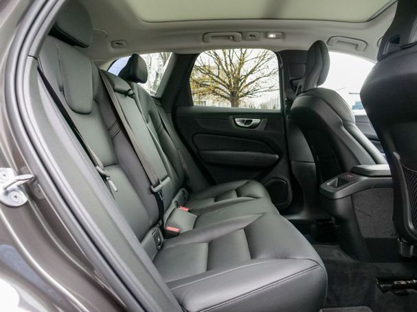 Volvo XC60 145 kW image number 34