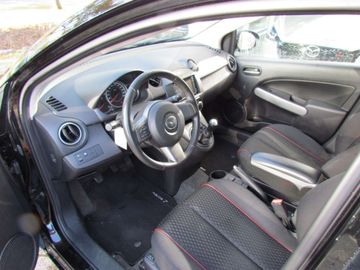 Car image 10